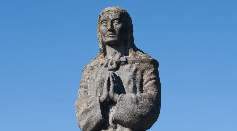 Statue of St Brigid in Market Square, Kildare.