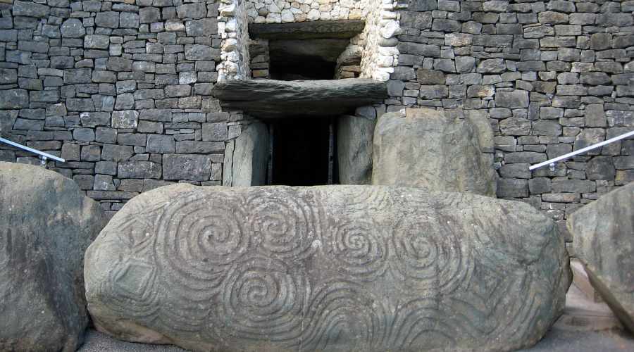 Entrance and roof box at Newgrange.